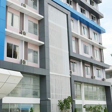 Hotel Broadway Yangon Exterior photo